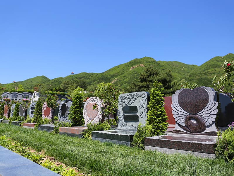 天寿立碑墓地