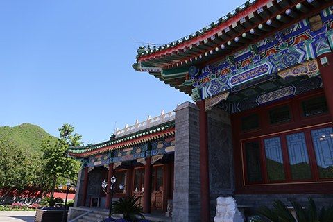 昌平区的桃峰园和天寿陵园哪个好？